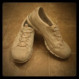 Skechers Mesh Bungee Slip On Athletic Shoes